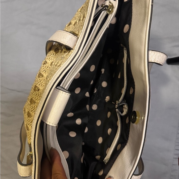 Elegant Beige and Gold Anne Klein Tote Bag - Picture 5 of 6